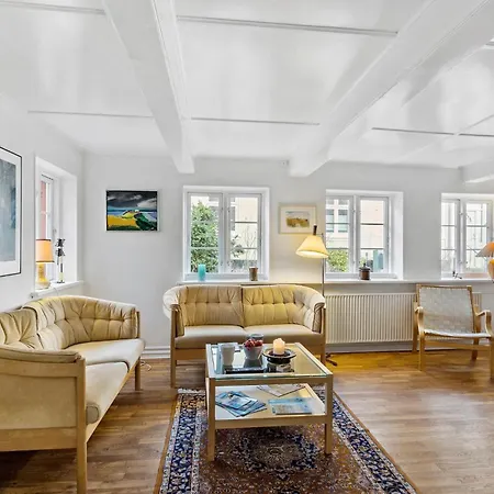 Lovely In With Wifi Semesterbostad