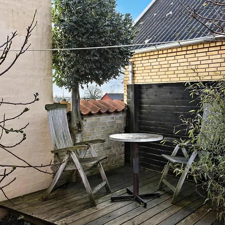 Dom wakacyjny Lovely In With Wifi *