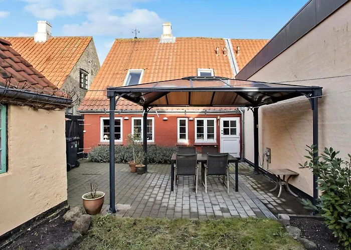 Dom wakacyjny Lovely In With Wifi Marstal